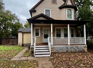 122 W 1st St, Junction City, KS 66441