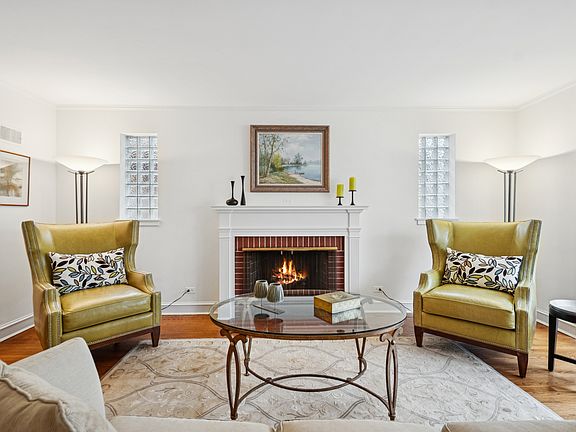 4th image of 6450 N Nokomis Ave
