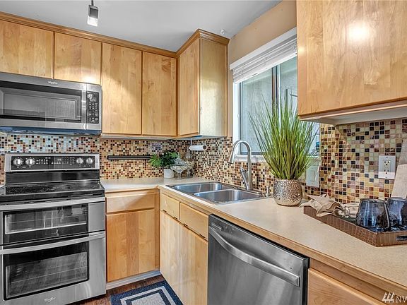 4th image of 10023 NE 138th Pl APT C4