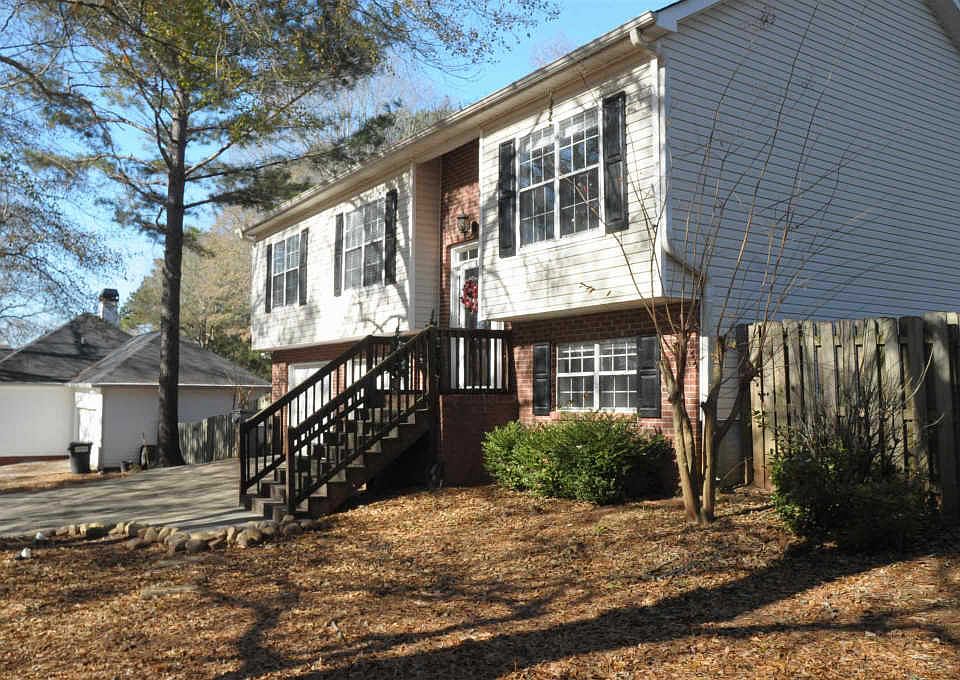 1st image of 76 Piedmont Dr