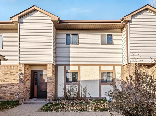 2065 Parkside Dr #G-3, Saint Paul, MN 55119