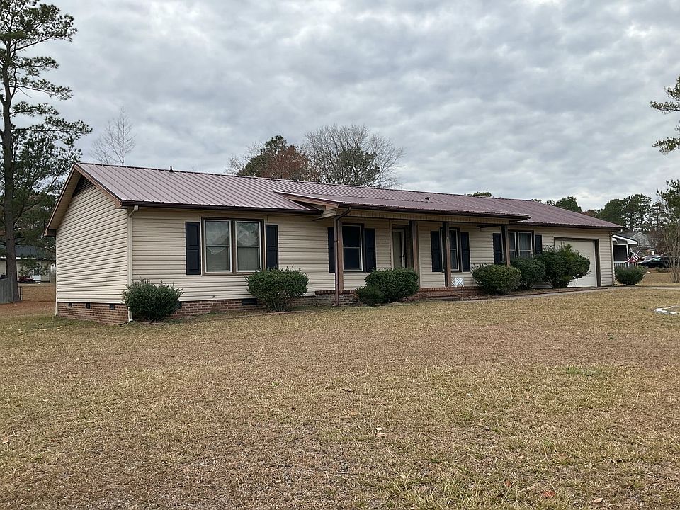 3301 Red Fox Rd, Spring Lake, NC 28390 Zillow