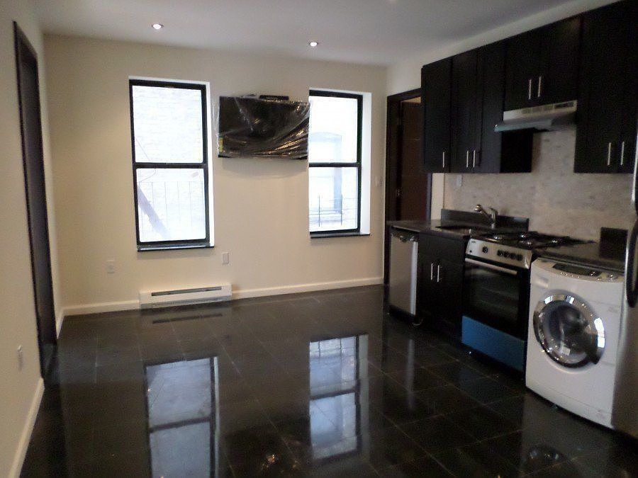 1st image of 10 Manhattan Ave #C3c