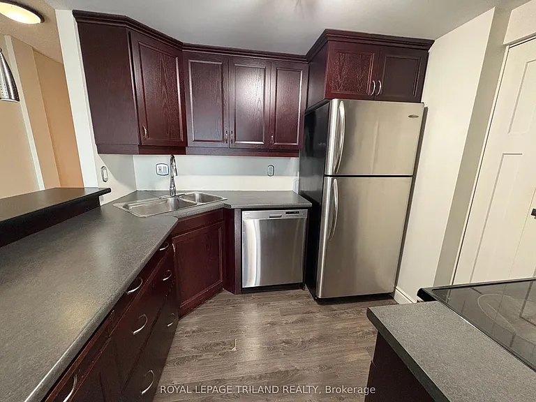 155 Kent St #1205 — Photo 28