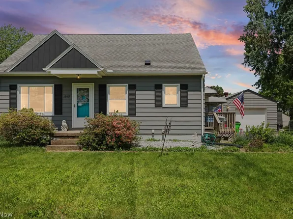 1545 Ries St, Barberton, OH 44203