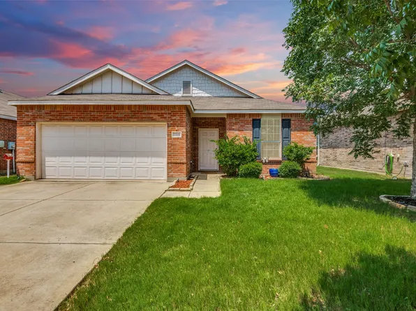 7705 Shorthorn Way, Fort Worth, TX 76131