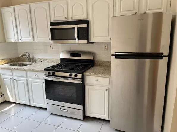 333 2nd Ave APT 44, Lyndhurst, NJ 07071