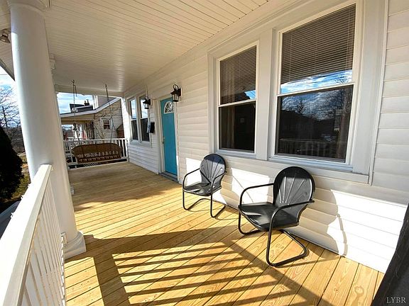 3rd image of 418 Westover Blvd