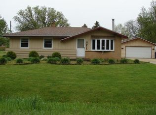 3505 E Obrien Rd, Oak Creek, WI 53154