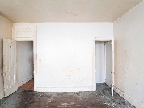 5th image of 1610 N Bond St