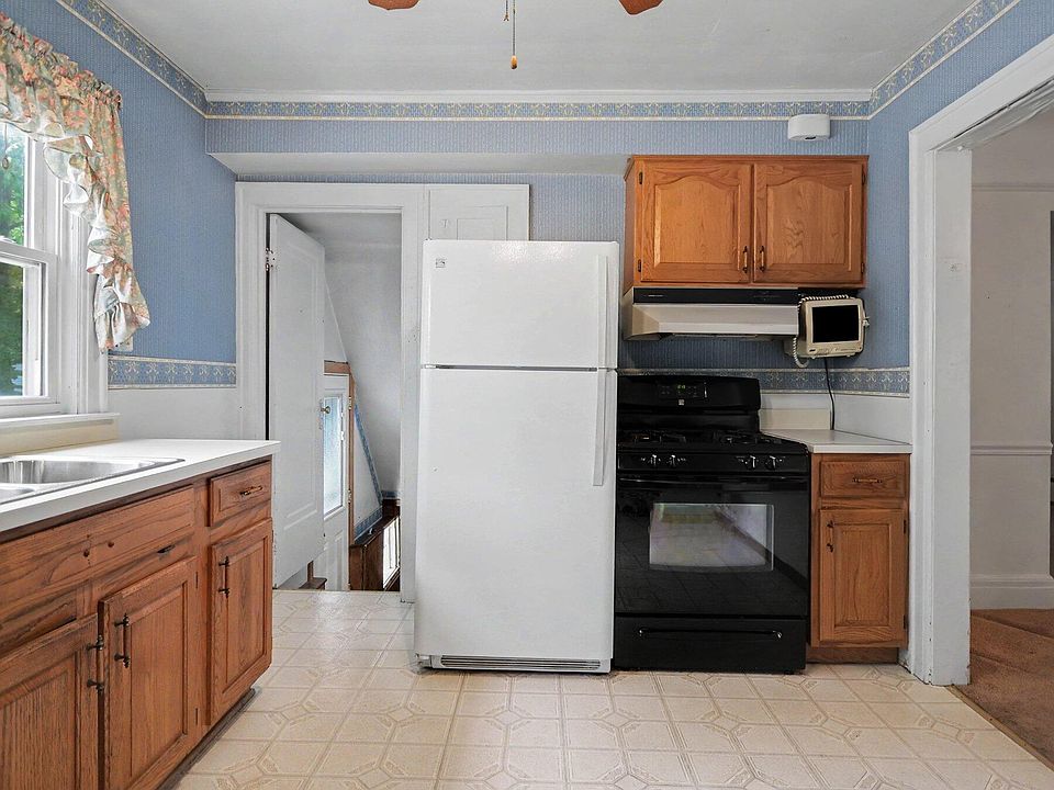115 Eastman St, photo 10