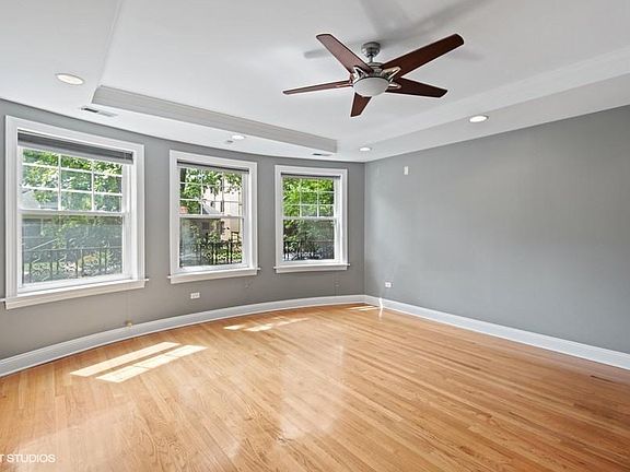 4th image of 1854 W Chase Ave APT 1E