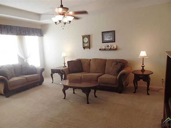 2nd image of 206 Park Ln