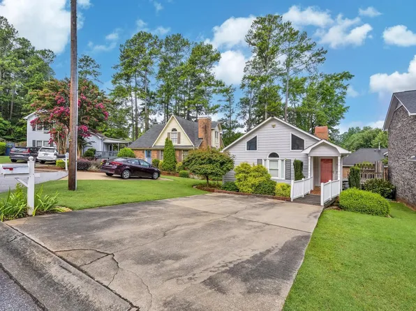 8 Twining Ter, Spartanburg, SC 29307