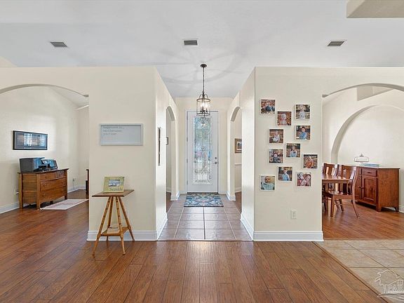 4th image of 1555 Cypress Bend Trl