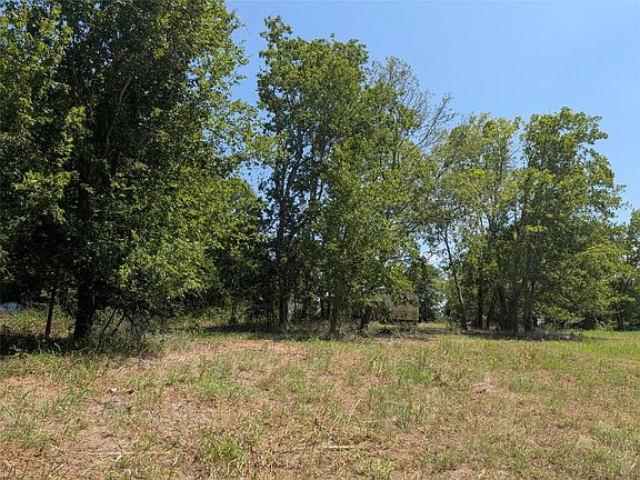 2nd image of 18320 Sweed Rd