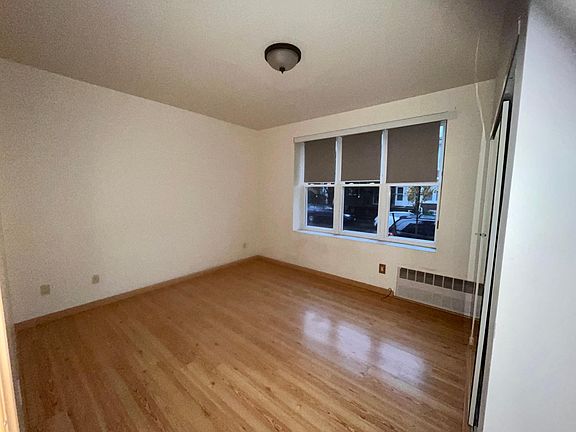 4th image of 2027 76th St #1