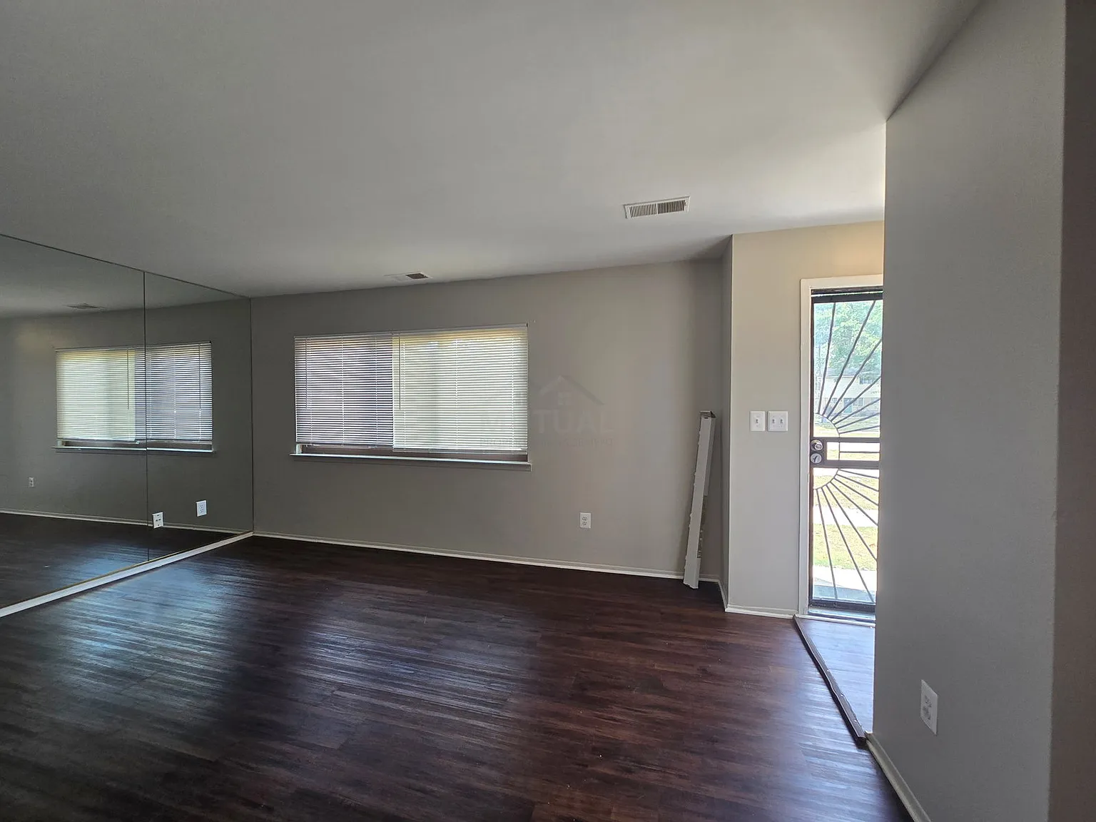 2 bed, 1.5 bath, 1210 sqft, $1,599 — Photo 3