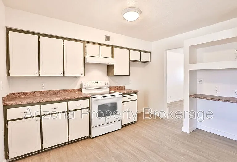 3009 E Caballero St — Photo 9