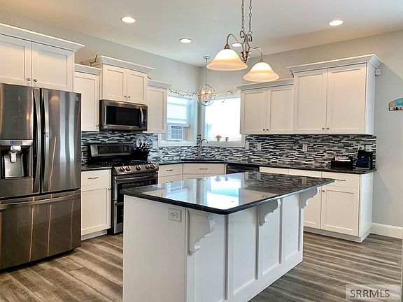5th image of 3140 E Topaz Dr