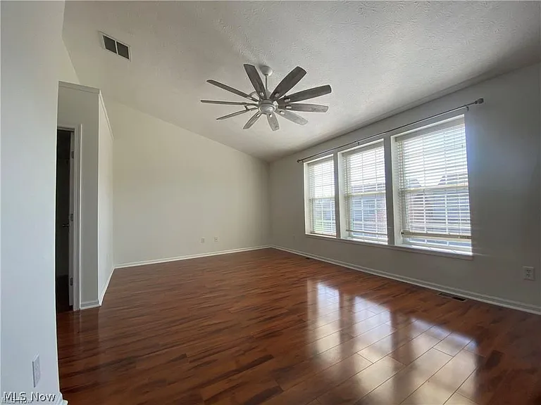 8601 Dunham Dr — Photo 9