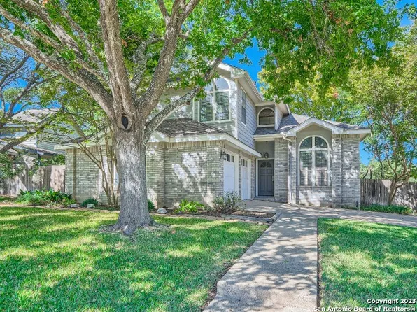 301 SUNRISE CANYON DR, Universal City, TX 78148