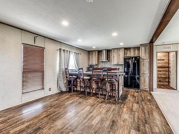4th image of 6900 Winchester Dr