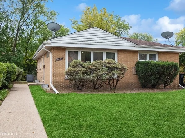 4441 Wilson Ter, Skokie, IL 60076