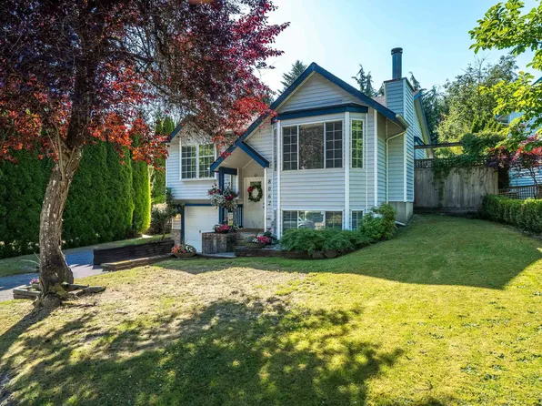 8062 138th St, Surrey, BC V3W 8P9