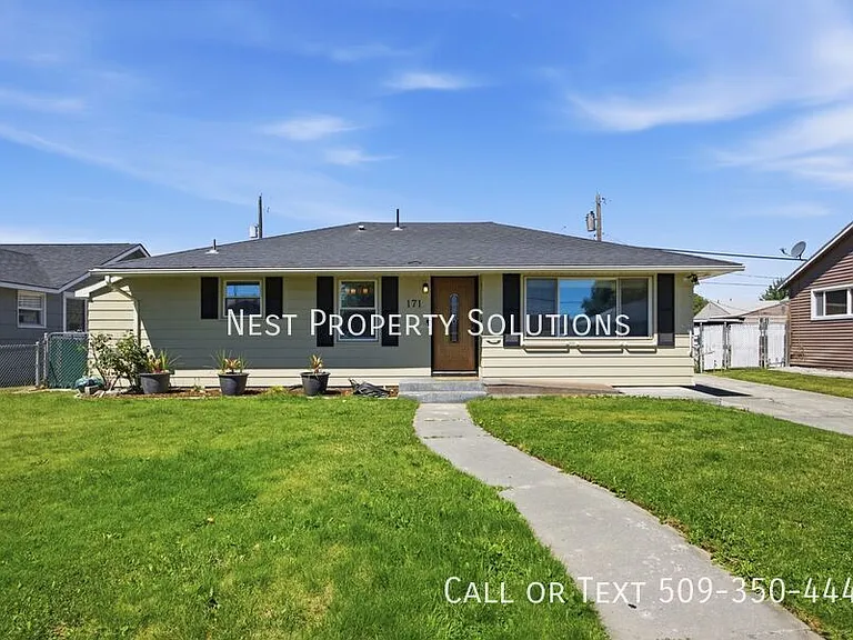 171 G St SE — Photo 1