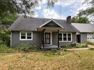 135 S Steer St, Addison, MI 49220