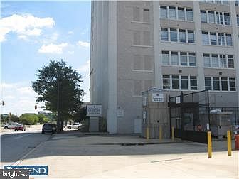5th image of 1100 Vine St APT 1106