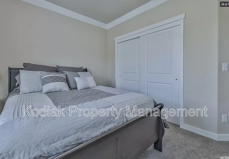 1463 S Kentucky Derby Way — Photo 13