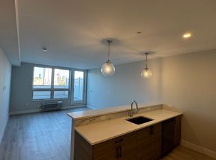 25 Brook St #318, Jersey City, NJ 07302