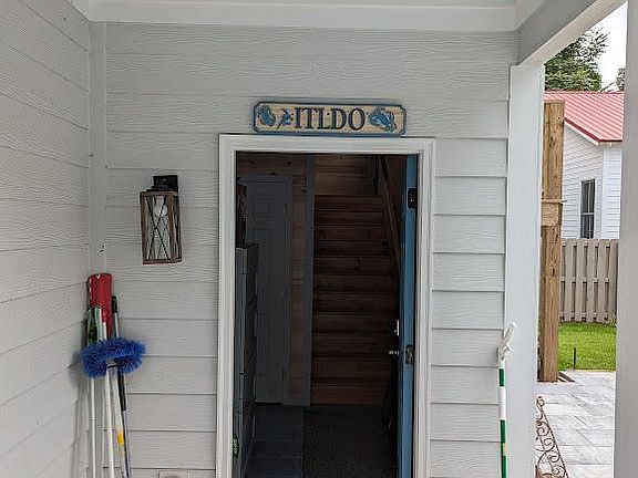 4th image of 234 Sumter St SE #B