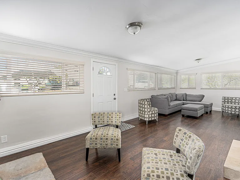 6316 Skyline Dr — Photo 23