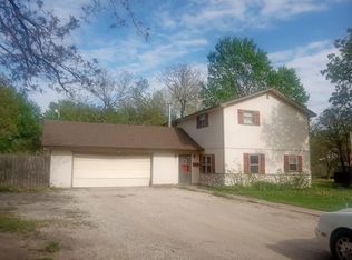 716 Main St, Halstead, KS 67056