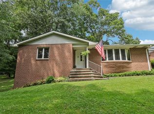 100 Joshua Dr, Harmony, PA 16037