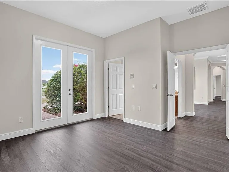5218 Lake Toscana Dr — Photo 29