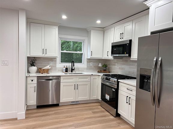 5th image of 501 Hawkins Road