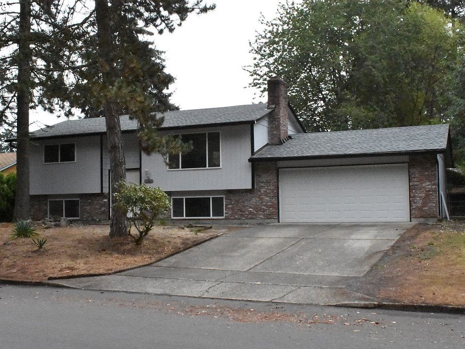 1st image of 501 NE 144th Ave