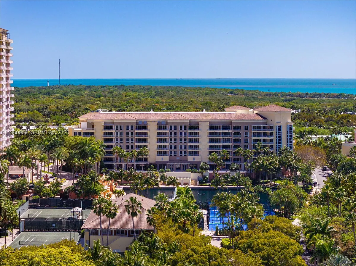 Building Photo - 765 Crandon Blvd #306
