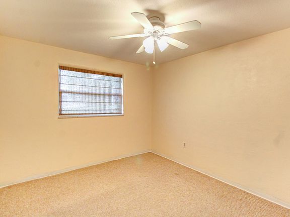 5th image of 4641 Katy Dr