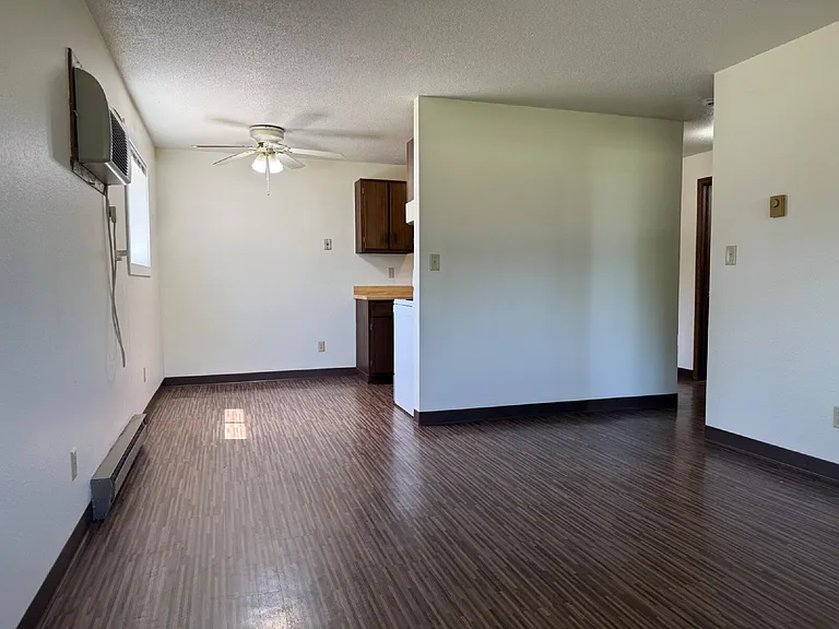 212 9th Ave S #3 — Photo 7