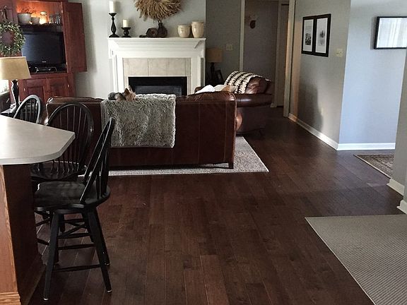 2nd image of 705 Idlewood Dr