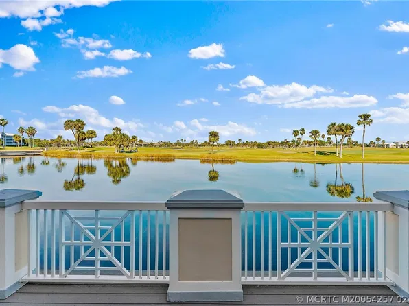 40 NE Plantation Rd APT 207, Stuart, FL 34996