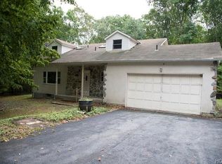 283 Nashopa Rd, Bloomingburg, NY 12721