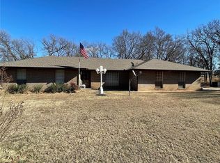 17501 Crosslin Rd, Shawnee, OK 74801