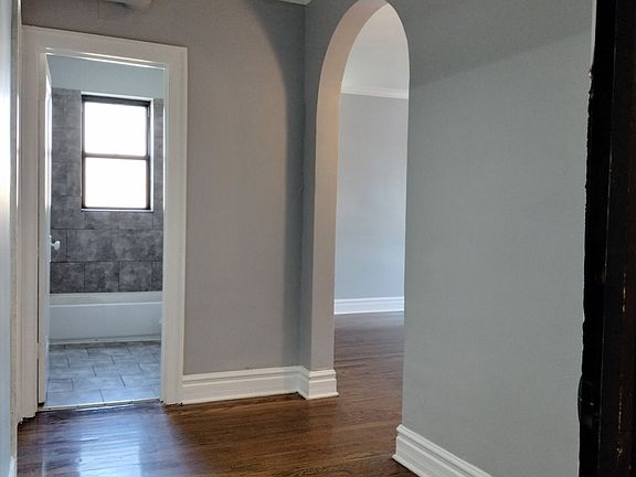 4th image of 8000 S Hermitage Ave #3