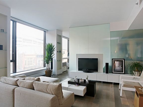 5th image of 505 Greenwich St APT 5C